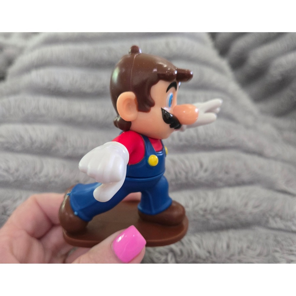 Nintendo Super Mario Action Figure McDonalds 2018 Collectible Toy Red Blue 3.5" - Picture 2 of 7
